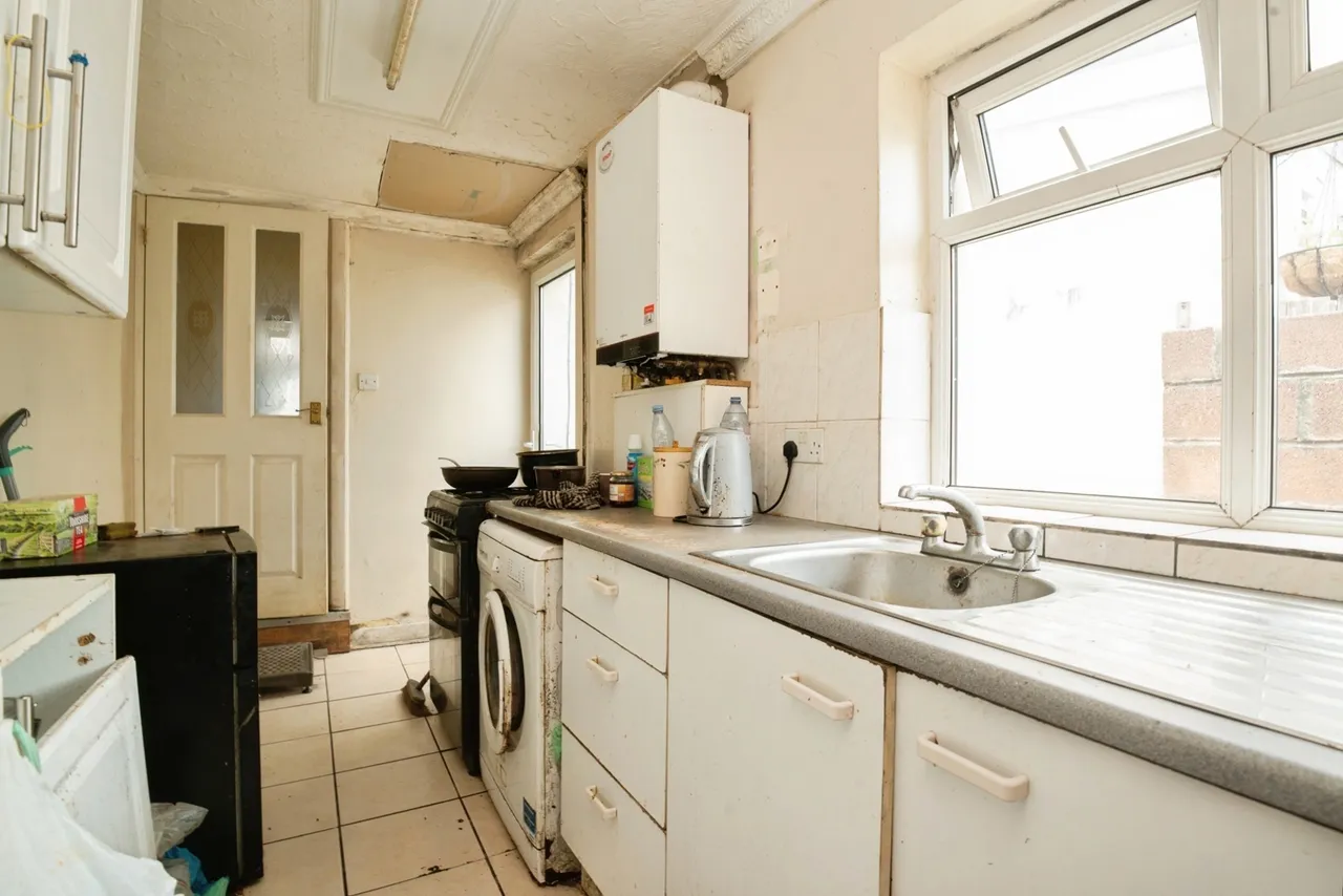 Warwick Street, Grangetown, Cardiff, CF11, photo 15