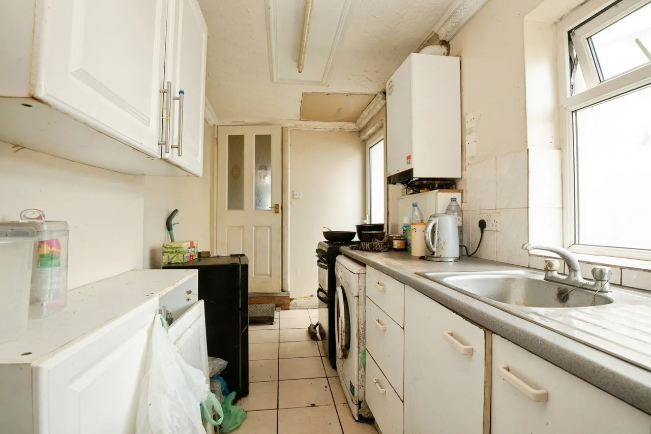 Warwick Street, Grangetown, Cardiff, CF11, photo 14