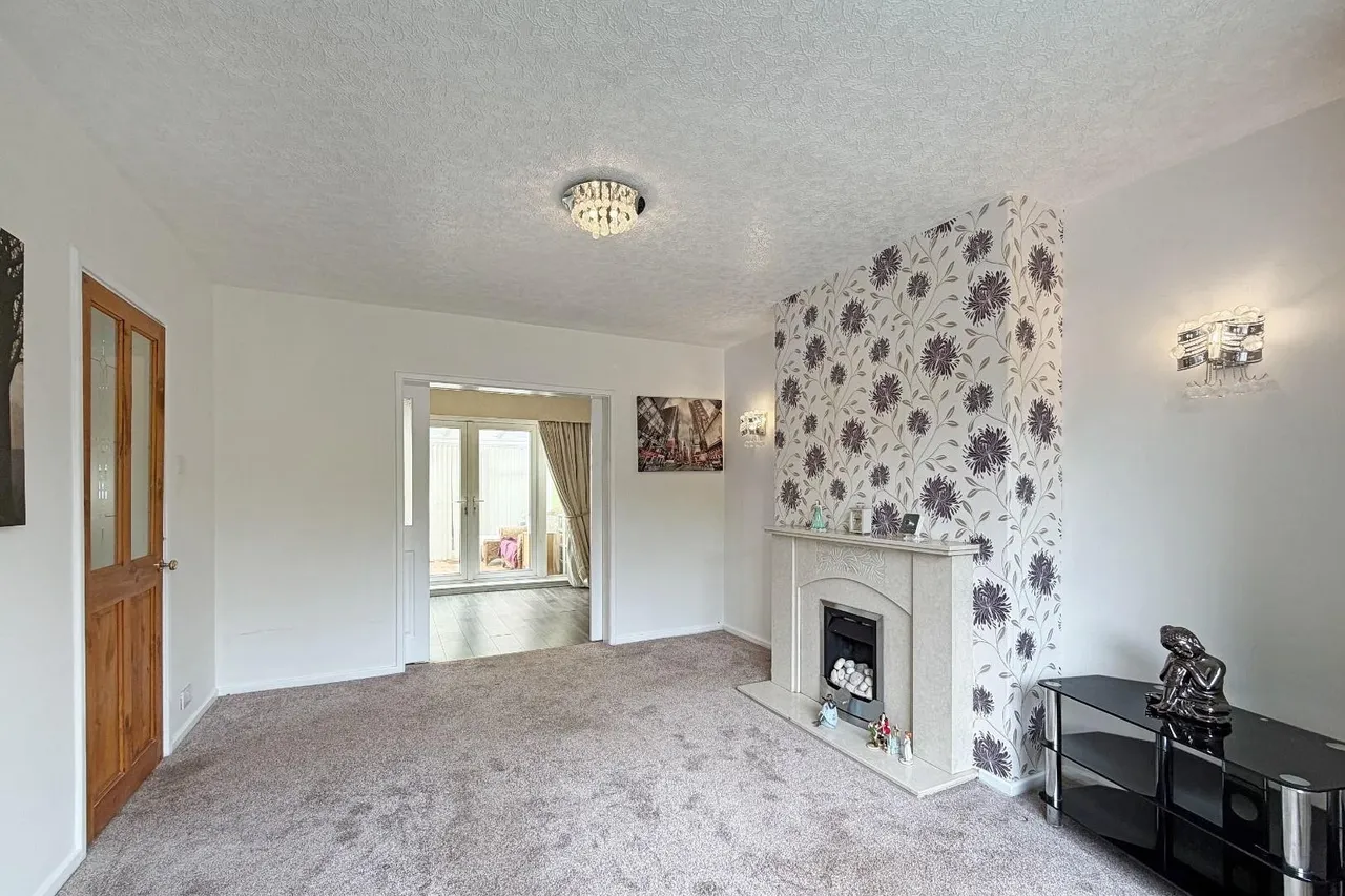 Goodwood Crescent, Timperley, Cheshire WA15 7BD, photo 11