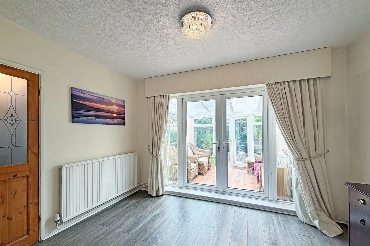 Goodwood Crescent, Timperley, Cheshire WA15 7BD, photo 5