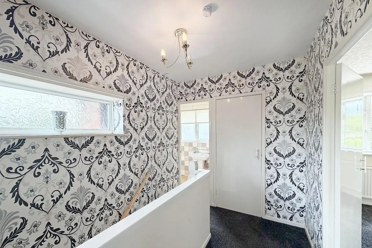 Goodwood Crescent, Timperley, Cheshire WA15 7BD, photo 21