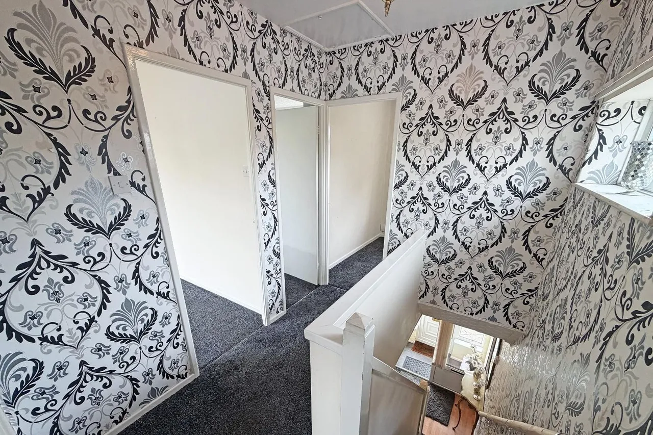 Goodwood Crescent, Timperley, Cheshire WA15 7BD, photo 20