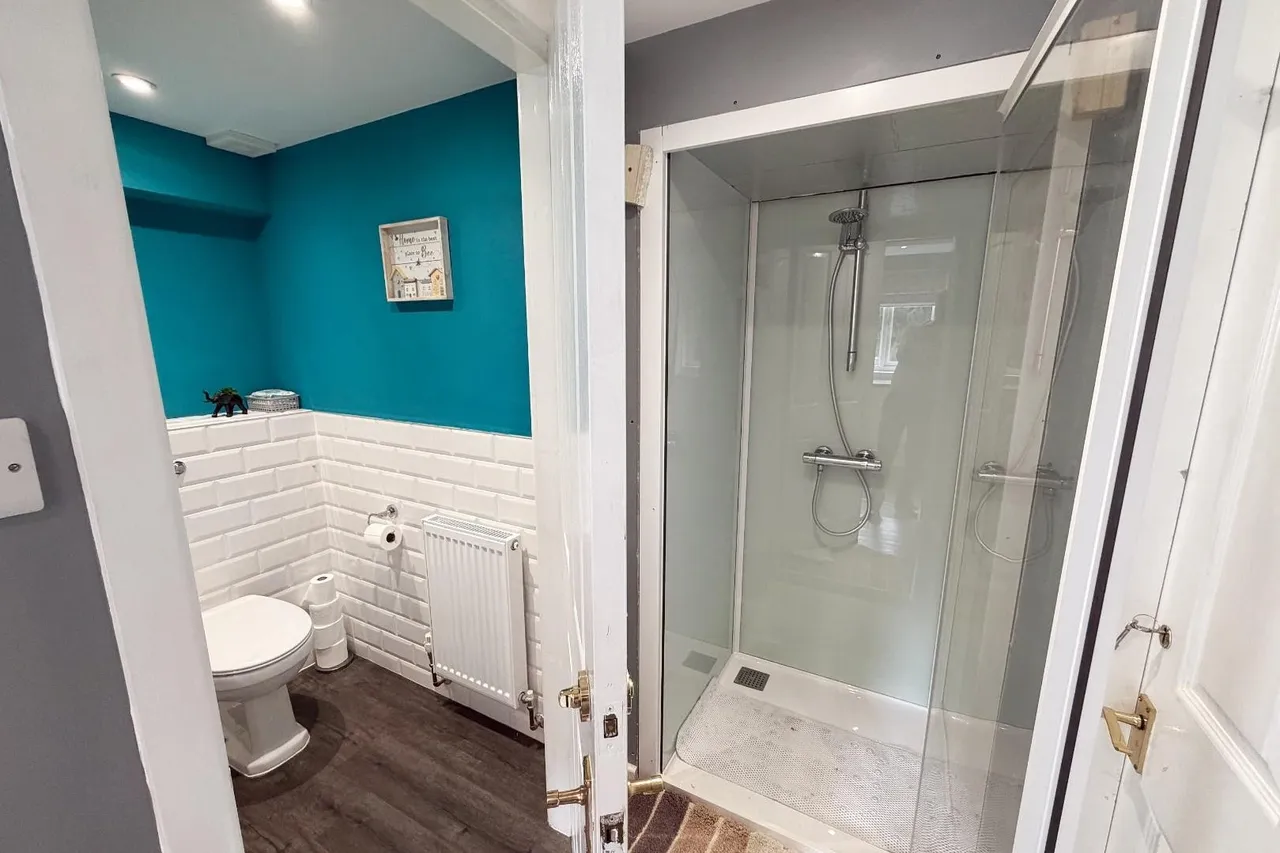 Goodwood Crescent, Timperley, Cheshire WA15 7BD, photo 16