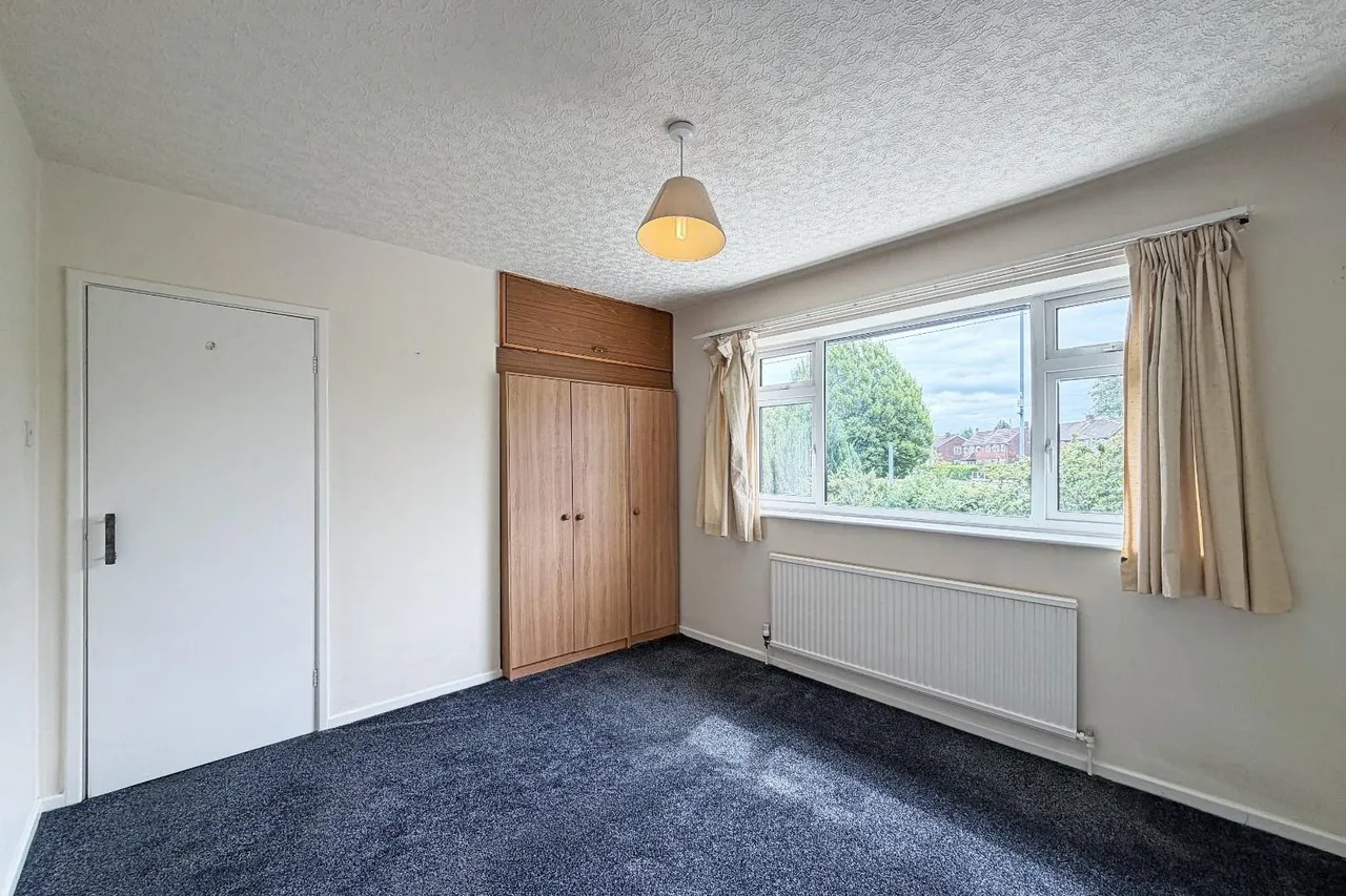 Goodwood Crescent, Timperley, Cheshire WA15 7BD, photo 24