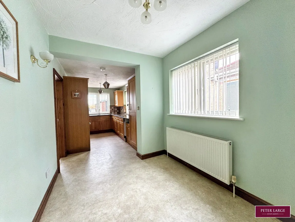 Eaton Avenue, Rhyl, Denbighshire, LL18 3UE, photo 5