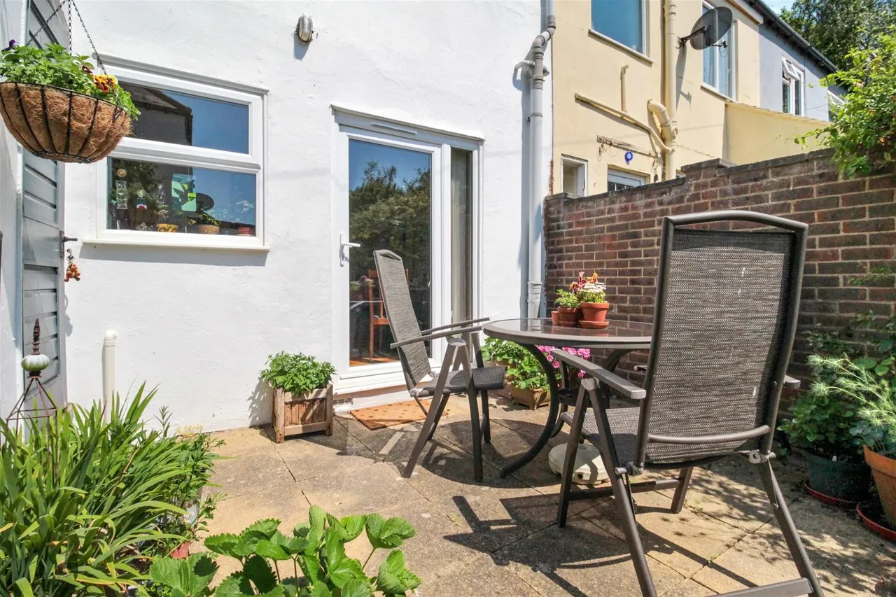 Dominion Road, Worthing, photo 15