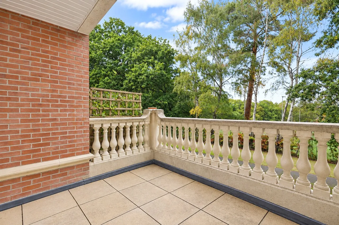 Franklin Court, Wormley, GU8, photo 11