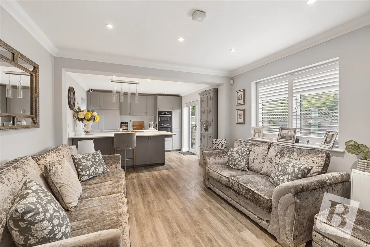 The Hoppitt, Moreton, CM5, photo 2