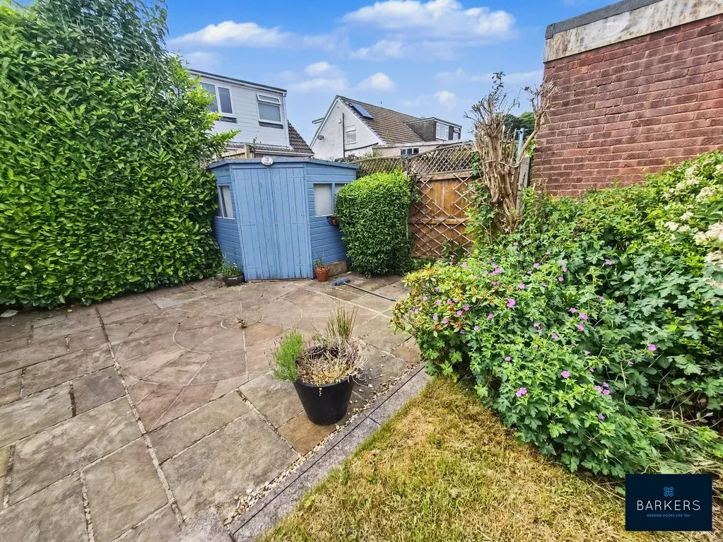 Southcroft Avenue, Birkenshaw BD11 2DB, photo 19