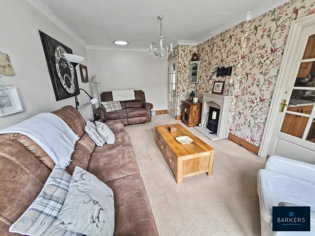 Southcroft Avenue, Birkenshaw BD11 2DB, photo 4