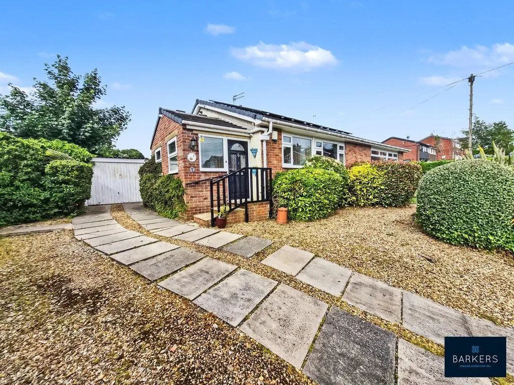 2 bed house for sale — Southcroft Avenue, Birkenshaw BD11 2DB