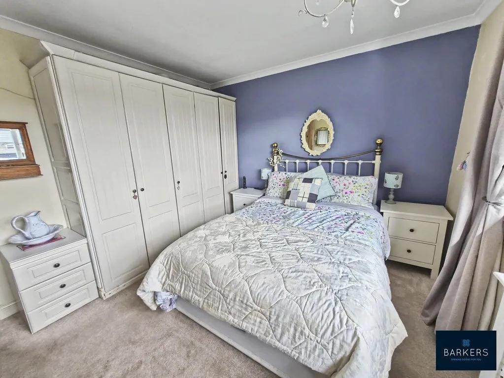Southcroft Avenue, Birkenshaw BD11 2DB, photo 10