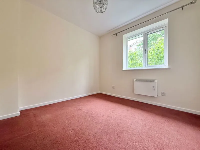 Lingfield Close, High Wycombe HP13 7ER, photo 4