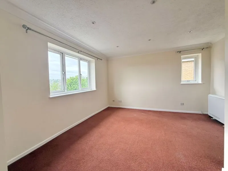 Lingfield Close, High Wycombe HP13 7ER, photo 3