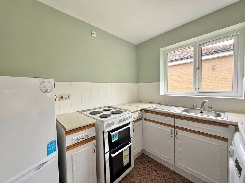 Lingfield Close, High Wycombe HP13 7ER, photo 5