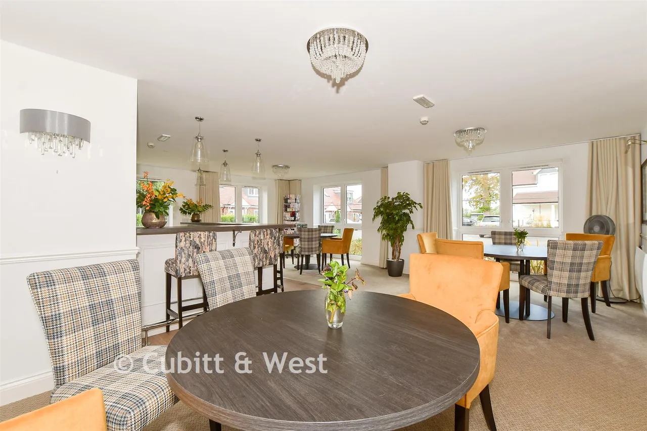 Worthing Road, Southwater, RH13, photo 10