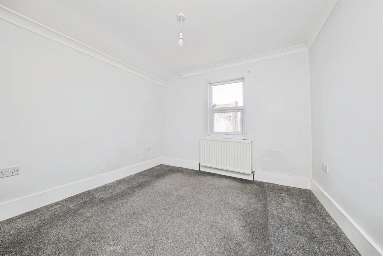St. Andrews Road, Clacton-On-Sea, photo 12
