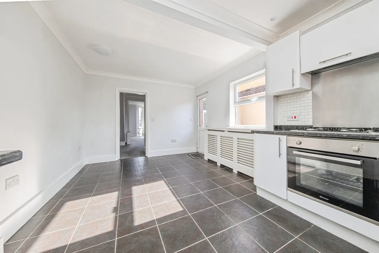 St. Andrews Road, Clacton-On-Sea, photo 8