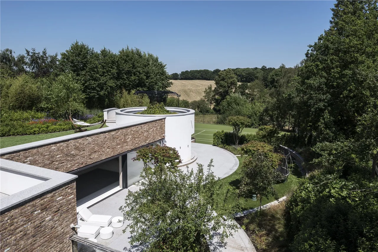 The Warren, Radlett, Hertfordshire, WD7 7DX, photo 11