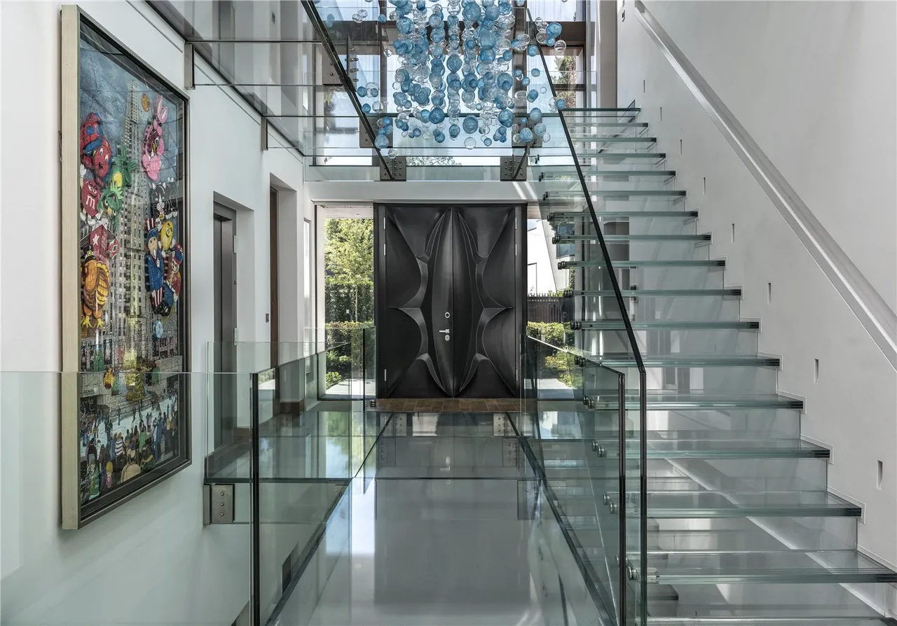 The Warren, Radlett, Hertfordshire, WD7 7DX, photo 3