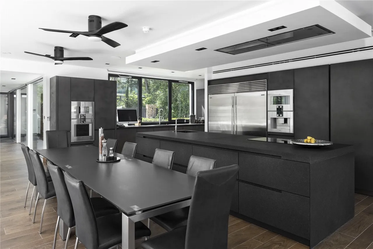 The Warren, Radlett, Hertfordshire, WD7 7DX, photo 24