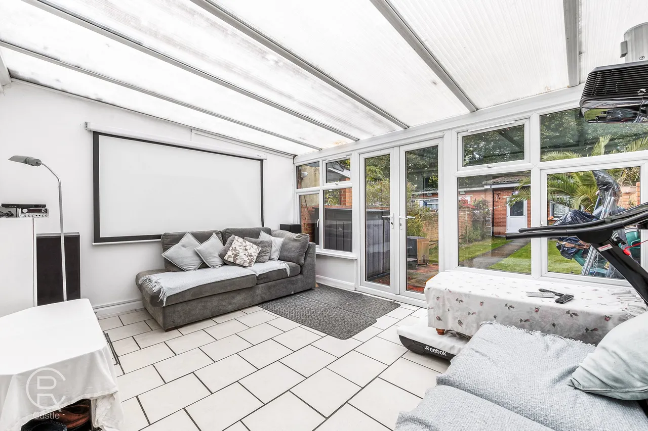 Stratford Road, Southall, Greater London, UB2 5PQ, photo 5