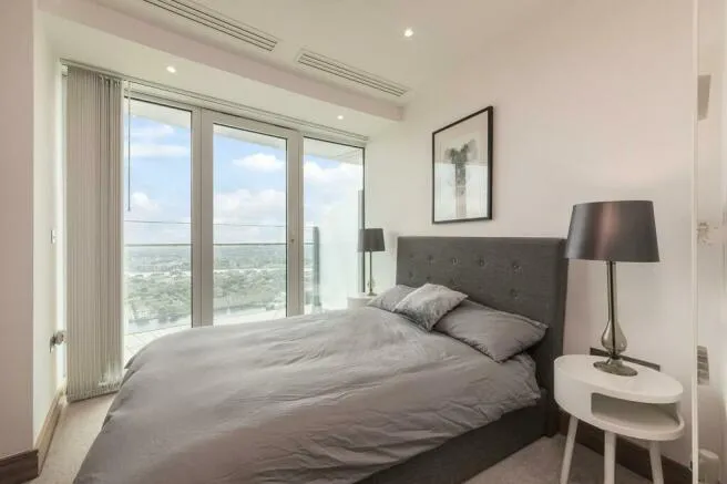 Crossharbour Plaza, London, E14, photo 3