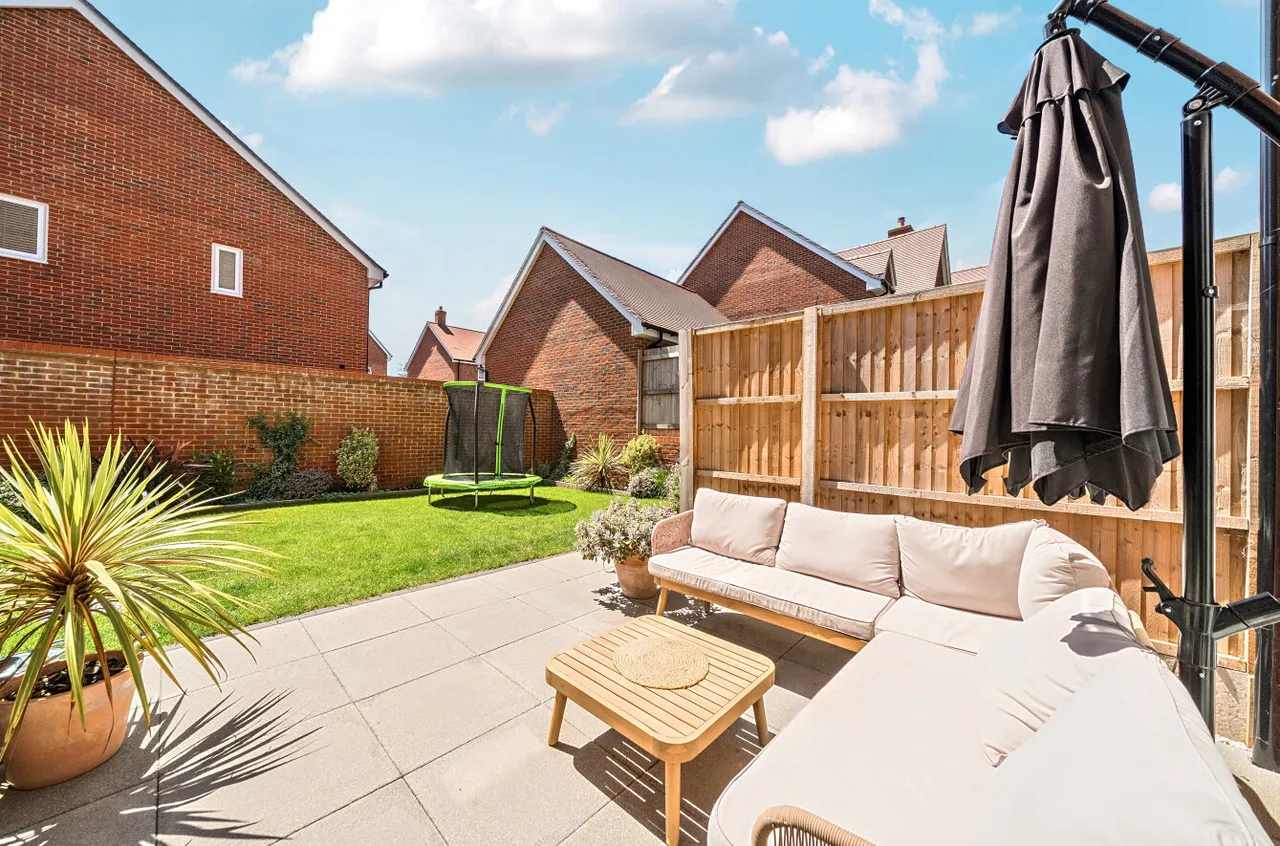 Draper Road, Wickham, PO17, photo 8