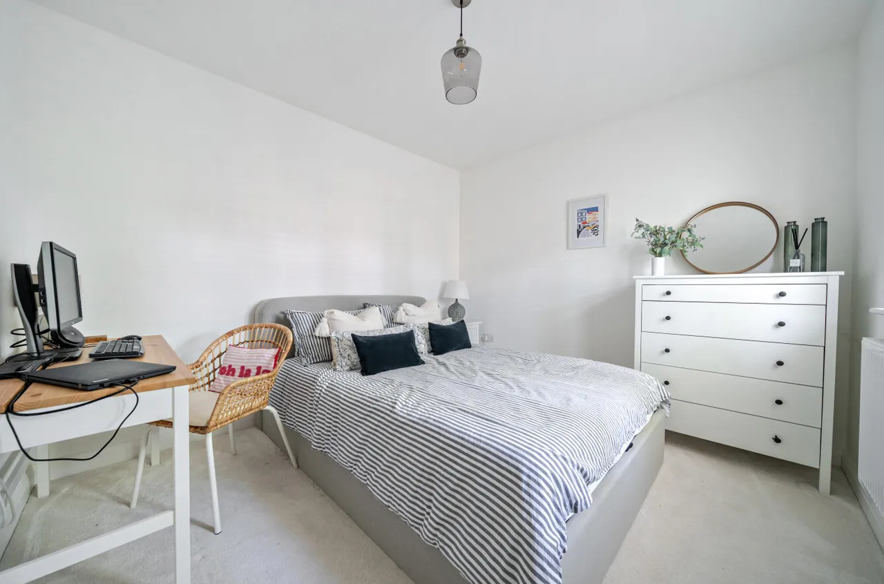 Draper Road, Wickham, PO17, photo 7