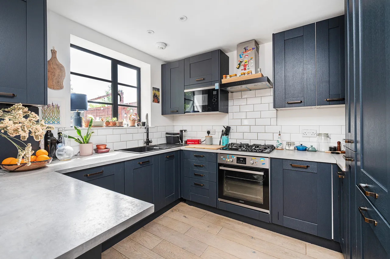 111 Stellman Close, London, photo 11