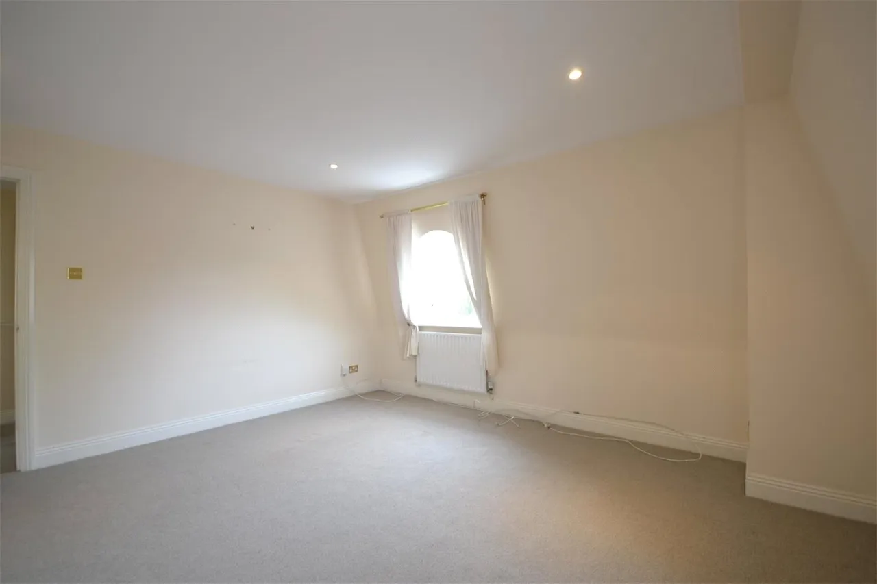 Chalk Lane, Epsom, Surrey, KT18 7AN, photo 5