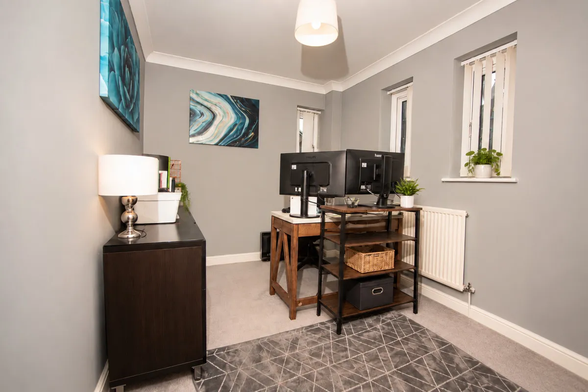 Rochdale, OL16, photo 18