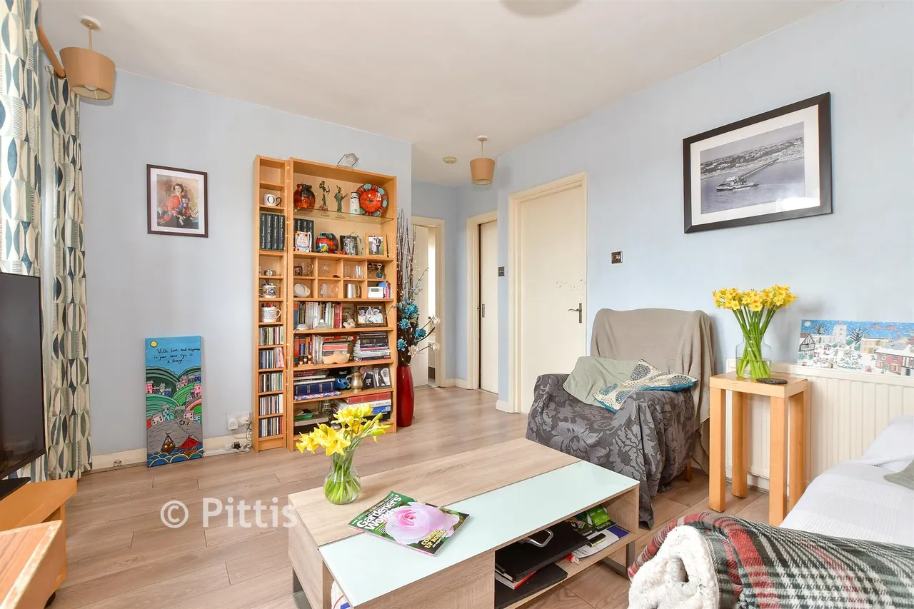 Leed Street, Sandown, PO36, photo 4