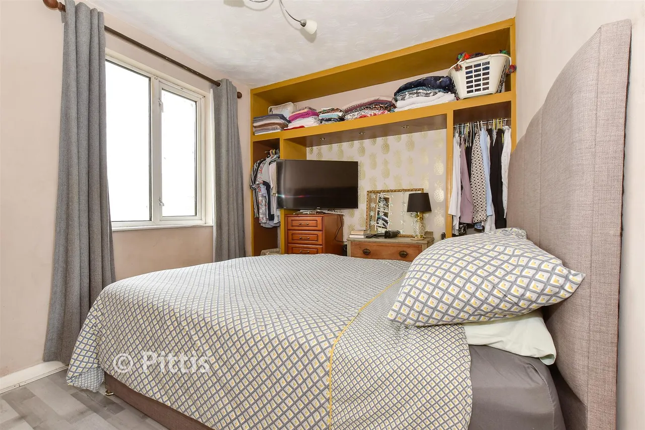 Leed Street, Sandown, PO36, photo 5