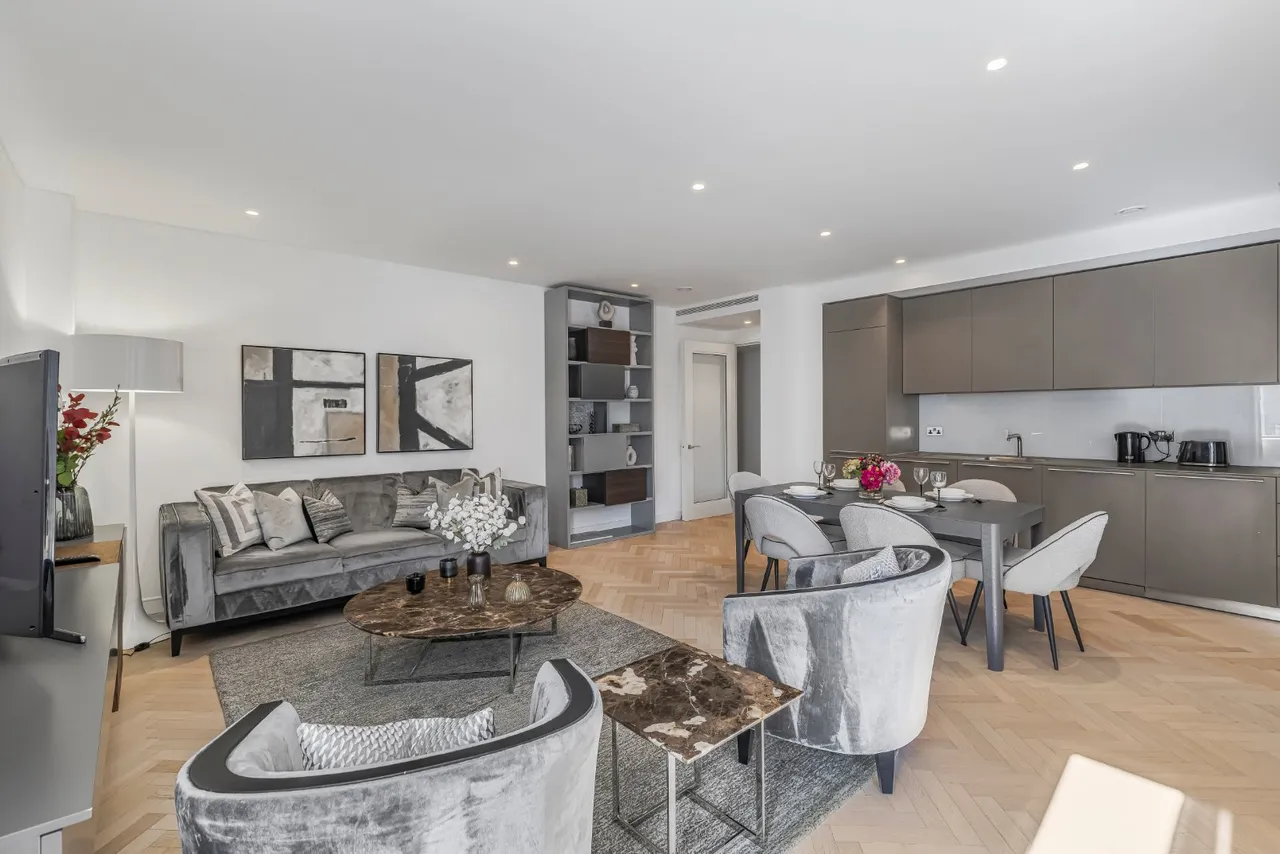 Queensway, Bayswater, London, W2, photo 6