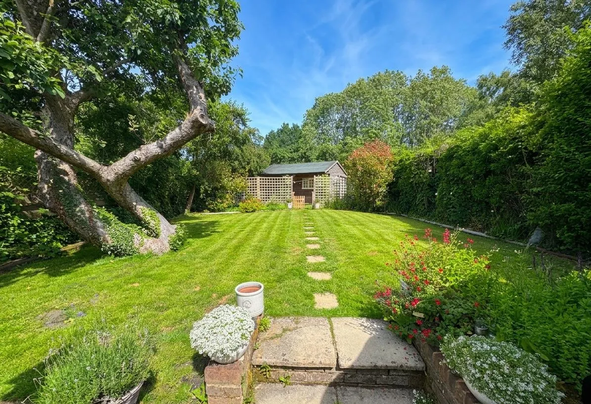 Bottlesford, Pewsey, SN9, photo 9