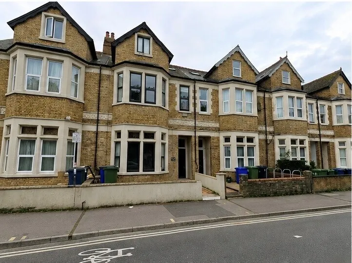 5 bed flat to rent — Cowley Road, Oxford
