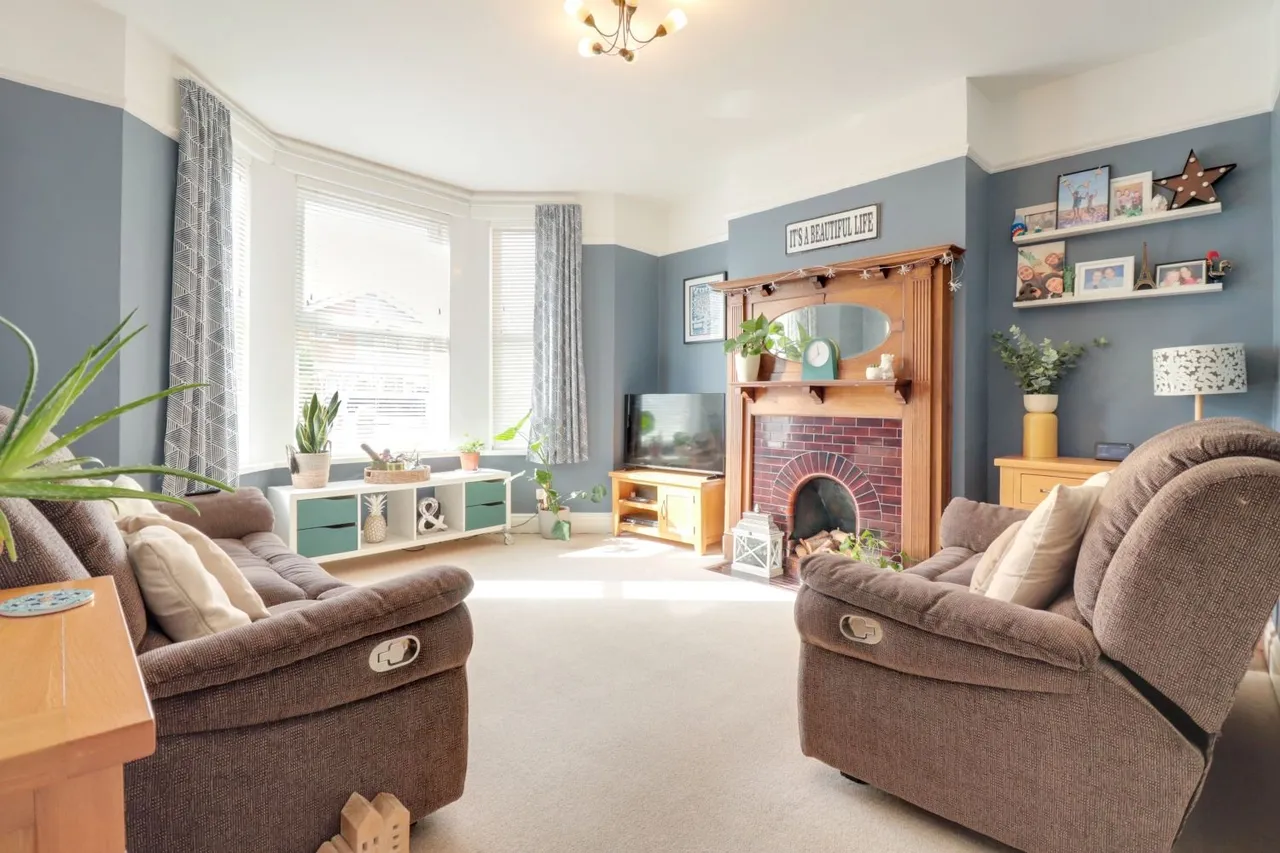 Lyndhurst Road, Exmouth, EX8, photo 2