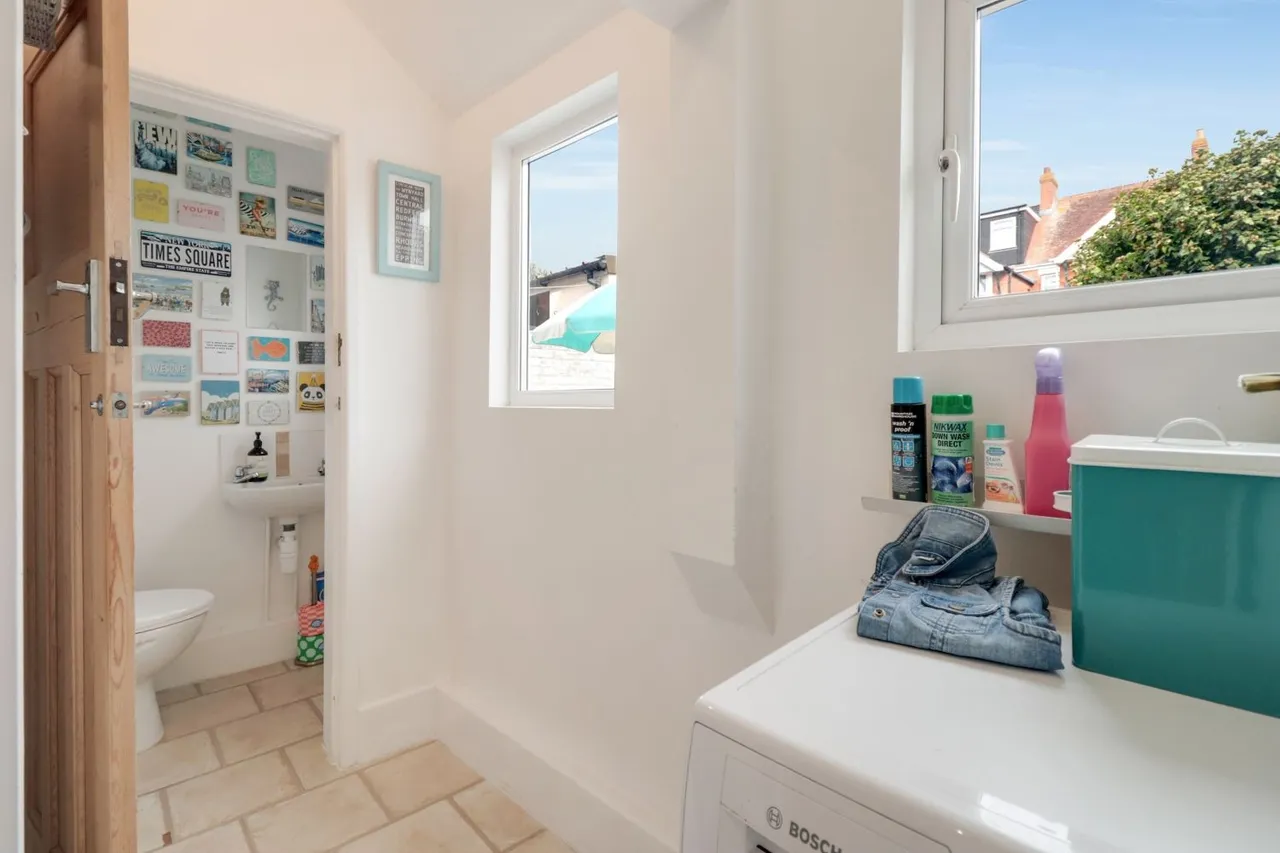 Lyndhurst Road, Exmouth, EX8, photo 13