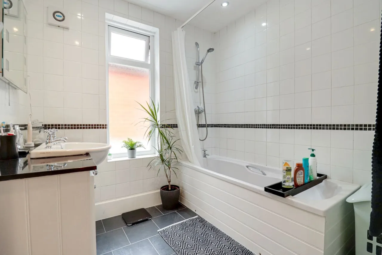 Lyndhurst Road, Exmouth, EX8, photo 9