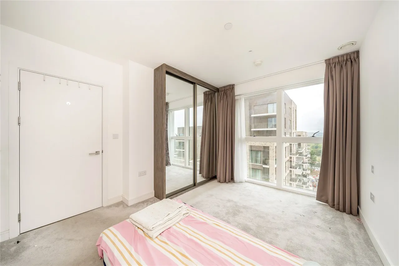 Pegler Square, Kidbrooke Village, London, SE3 9GL, photo 4