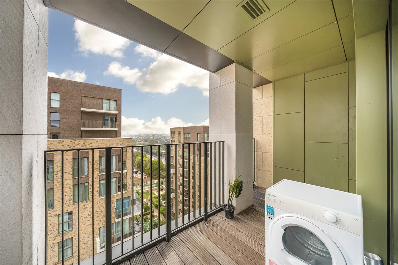 Pegler Square, Kidbrooke Village, London, SE3 9GL, photo 7