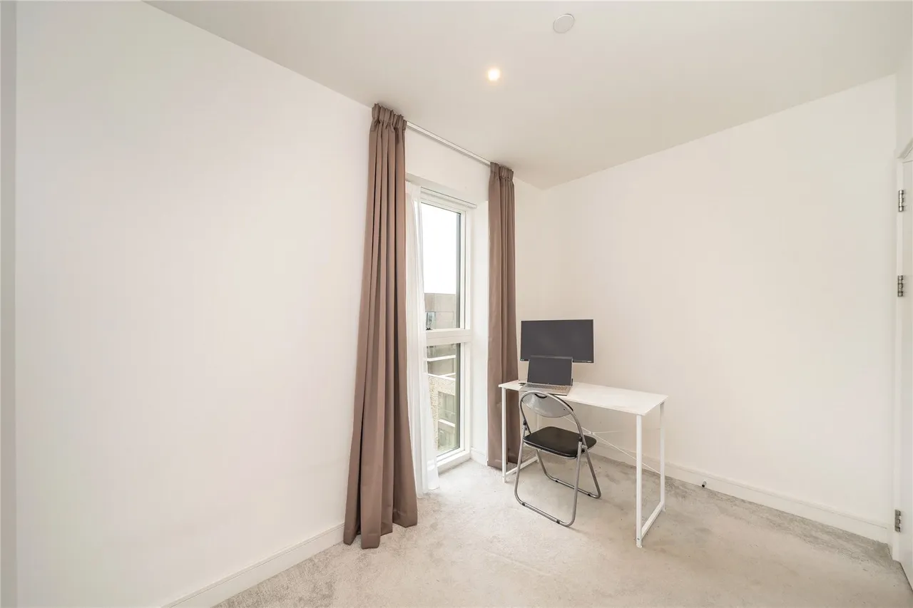 Pegler Square, Kidbrooke Village, London, SE3 9GL, photo 5