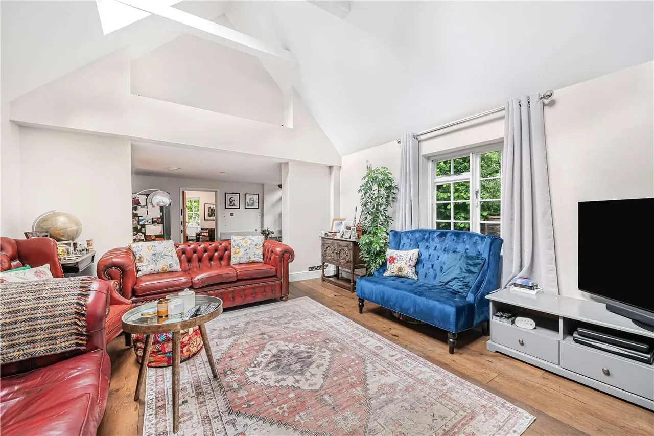 Ditchling Road, Haywards Heath, West Sussex, RH16 4QU, photo 4