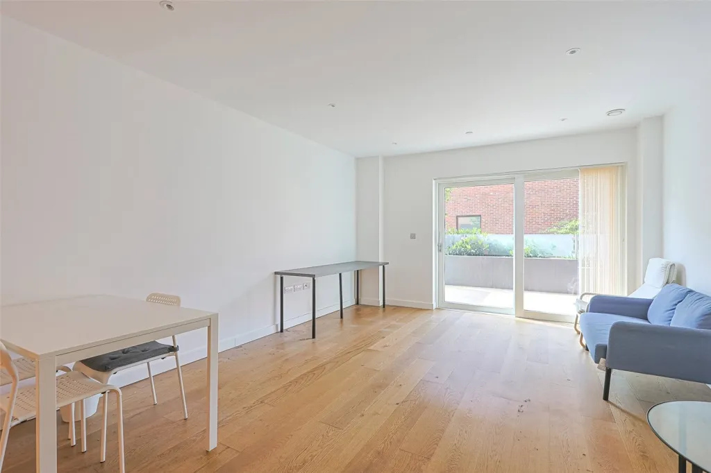 Thonrey Close, Colindale, NW9, photo 3