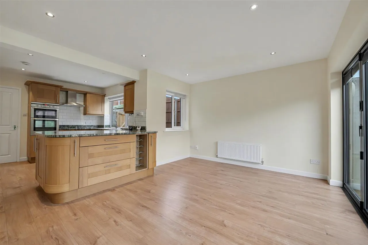 Northleigh Grove, Market Harborough, LE16, photo 9