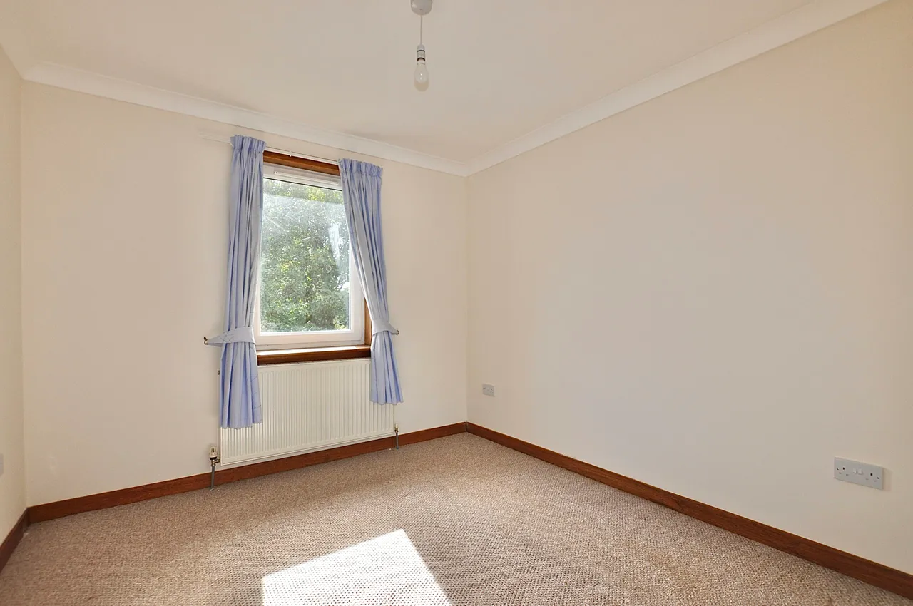 37 Allanpark Street, Largs, KA30 9AG, photo 7