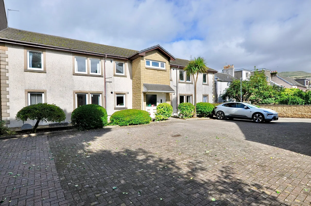 2 bed flat for sale — 37 Allanpark Street, Largs, KA30 9AG