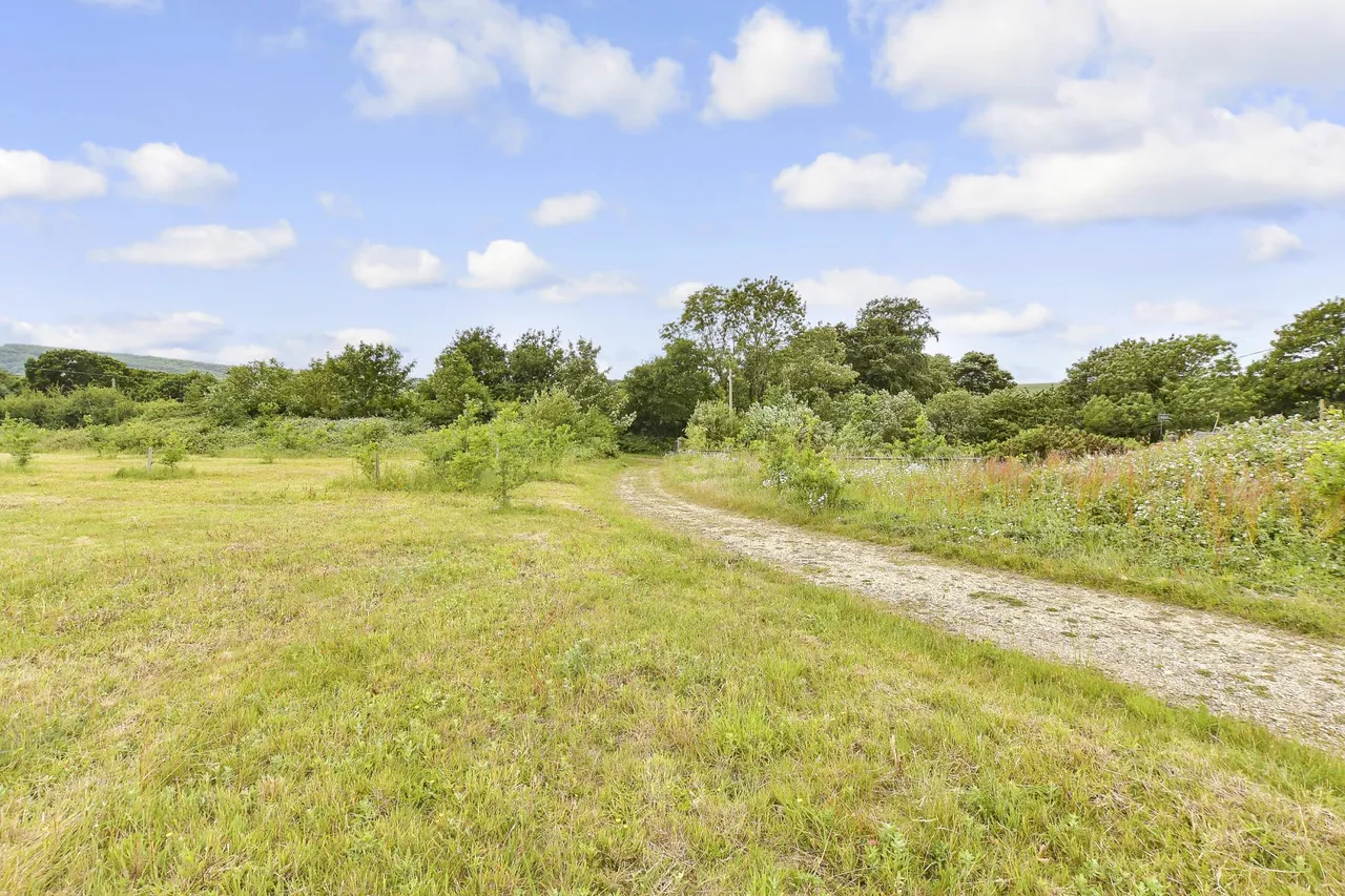 Calbourne, PO30, photo 21