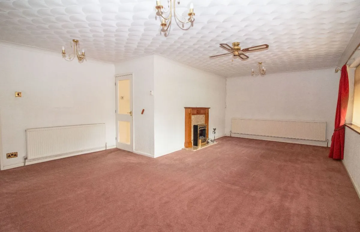 Hazleton Way, Waterlooville, PO8 9DX, photo 2